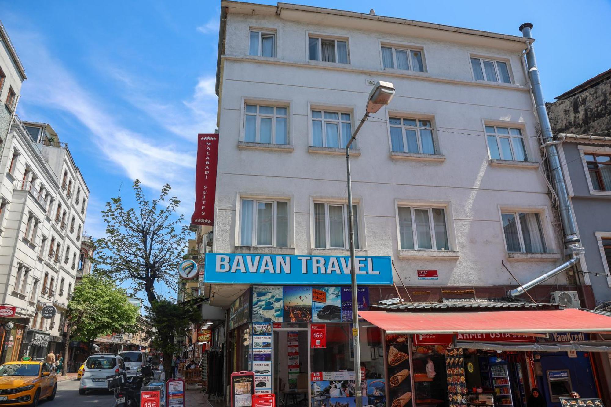 Holiday Suit, Istanbul